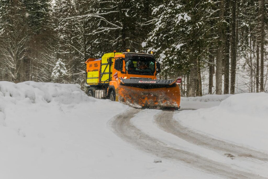 24/7 Emergency Snow Removal Companies in Kitchener
