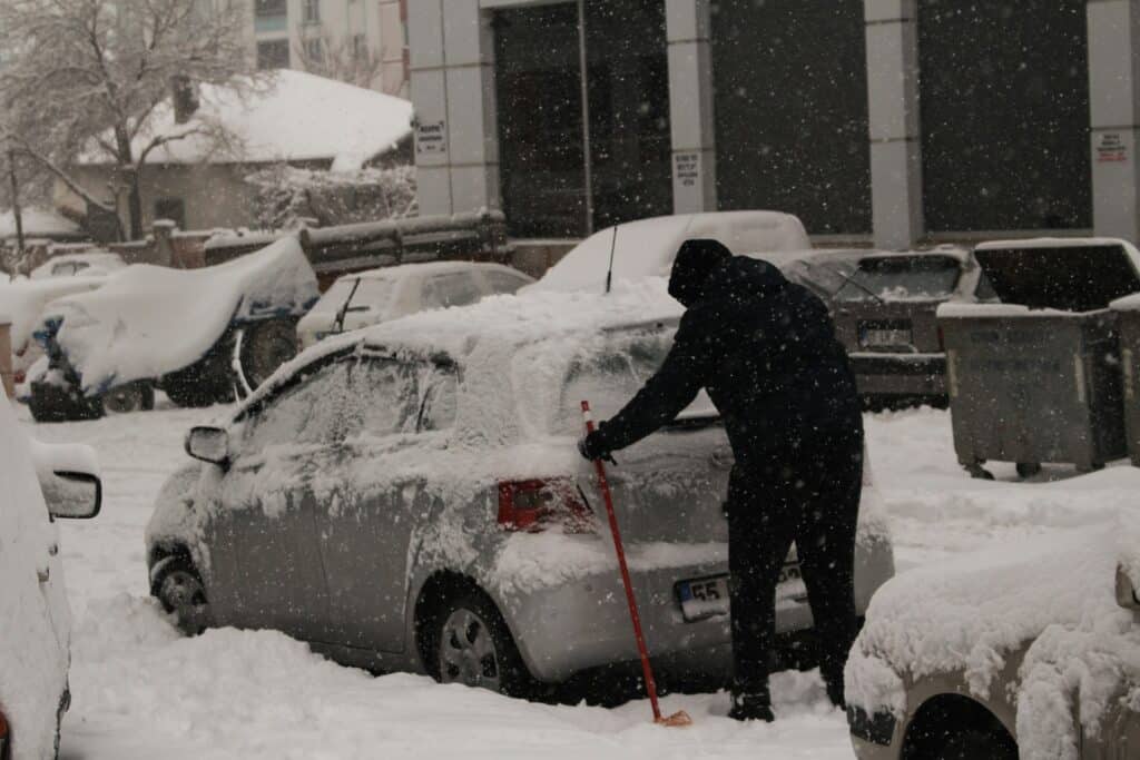 What to Do if You Don't Qualify for Snow Removal Assistance in Waterloo